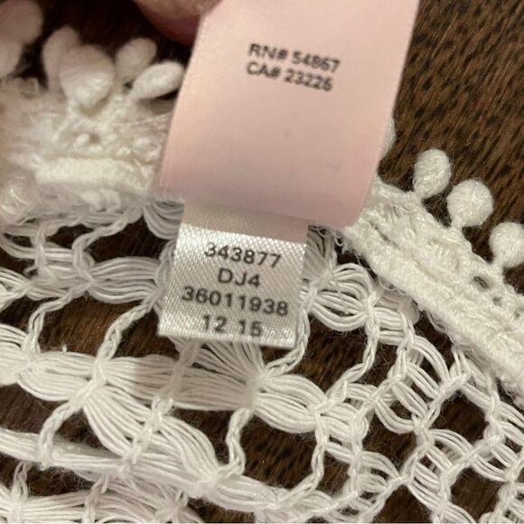 Victoria’s Secret Crochet Lace Swim Coverup White Size Small - Picture 15 of 16